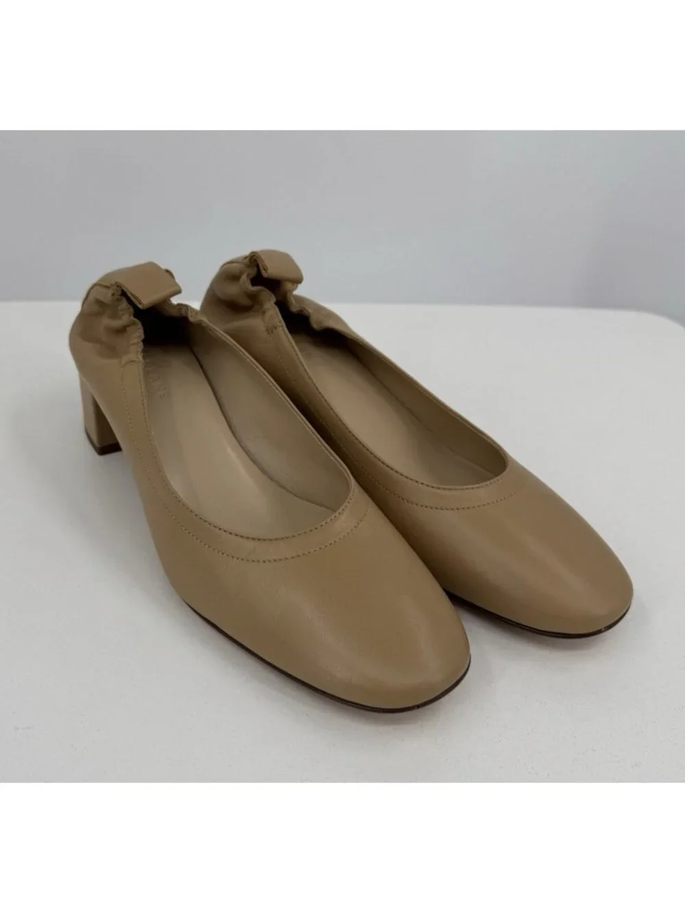 Everlane Italian Leather Day Heel Light Taupe 9 Women's Elastic Back Comfort